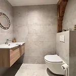 Chant Des Mouettes Maison Renovee Spacieuse Confort Grand Jardin Belle Terrasse Amenagee Parking 8 Personnes 4 Sdb 5 Wc A 10 Mn A Pied De La En Bessin Tous Commerces Restaurants Proche Omaha *