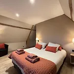 Ferienhaus Chant Des Mouettes Maison Renovee Spacieuse Confort Grand Jardin Belle Terrasse Amenagee Parking 8 Personnes 4 Sdb 5 Wc A 10 Mn A Pied De La En Bessin Tous Commerces Restaurants Proche Omaha *
