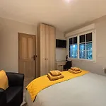 Ferienhaus Chant Des Mouettes Maison Renovee Spacieuse Confort Grand Jardin Belle Terrasse Amenagee Parking 8 Personnes 4 Sdb 5 Wc A 10 Mn A Pied De La En Bessin Tous Commerces Restaurants Proche Omaha *