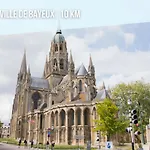 Chant Des Mouettes Maison Renovee Spacieuse Confort Grand Jardin Belle Terrasse Amenagee Parking 8 Personnes 4 Sdb 5 Wc A 10 Mn A Pied De La En Bessin Tous Commerces Restaurants Proche Omaha 贝桑于潘港