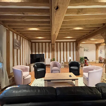 Chant Des Mouettes Maison Renovee Spacieuse Confort Grand Jardin Terrasse Parking 8 Personnes 4 Sdb 5 Wc A 10 Mn A Pied De La En Bessin Tous Commerces Restaurants Proche Omaha Holiday home