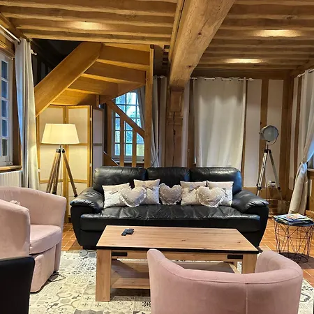 Holiday home Chant Des Mouettes Maison Renovee Spacieuse Confort Grand Jardin Terrasse Parking 8 Personnes 4 Sdb 5 Wc A 10 Mn A Pied De La En Bessin Tous Commerces Restaurants Proche Omaha