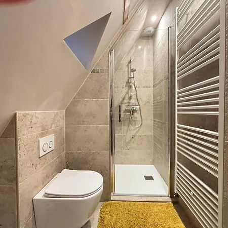 Chant Des Mouettes Maison Renovee Spacieuse Confort Grand Jardin Belle Terrasse Amenagee Parking 8 Personnes 4 Sdb 5 Wc A 10 Mn A Pied De La En Bessin Tous Commerces Restaurants Proche Omaha Prázdninový dům