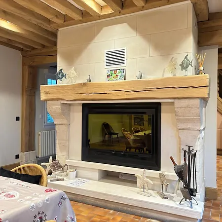 Holiday home Chant Des Mouettes Maison Renovee Spacieuse Confort Grand Jardin Terrasse Parking 8 Personnes 4 Sdb 5 Wc A 10 Mn A Pied De La En Bessin Tous Commerces Restaurants Proche Omaha Port-en-Bessin-Huppain