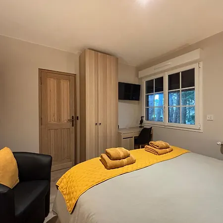 Holiday home Chant Des Mouettes Maison Renovee Spacieuse Confort Grand Jardin Terrasse Parking 8 Personnes 4 Sdb 5 Wc A 10 Mn A Pied De La En Bessin Tous Commerces Restaurants Proche Omaha *