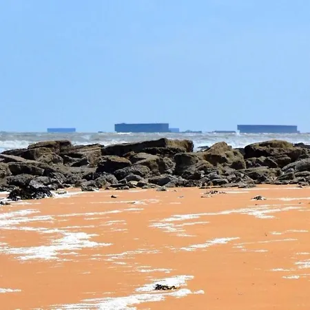 Chant Des Mouettes Maison Renovee Spacieuse Confort Grand Jardin Belle Terrasse Amenagee Parking 8 Personnes 4 Sdb 5 Wc A 10 Mn A Pied De La En Bessin Tous Commerces Restaurants Proche Omaha * Port-en-Bessin-Huppain