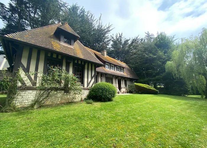 بيت للعطل Chant Des Mouettes Maison Renovee Spacieuse Confort Grand Jardin Belle Terrasse Amenagee Parking 8 Personnes 4 Sdb 5 Wc A 10 Mn A Pied De La En Bessin Tous Commerces Restaurants Proche Omaha *