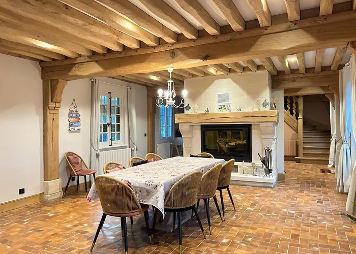 Chant Des Mouettes Maison Renovee Spacieuse Confort Grand Jardin Belle Terrasse Amenagee Parking 8 Personnes 4 Sdb 5 Wc A 10 Mn A Pied De La En Bessin Tous Commerces Restaurants Proche Omaha