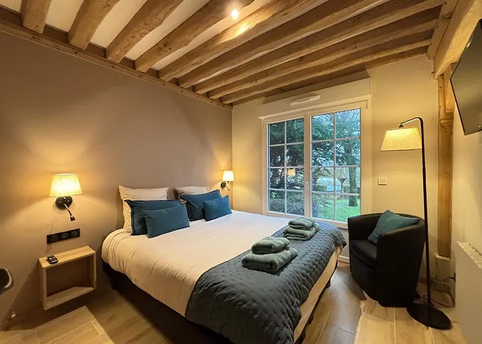 Chant Des Mouettes Maison Renovee Spacieuse Confort Grand Jardin Belle Terrasse Amenagee Parking 8 Personnes 4 Sdb 5 Wc A 10 Mn A Pied De La En Bessin Tous Commerces Restaurants Proche Omaha بيت للعطل