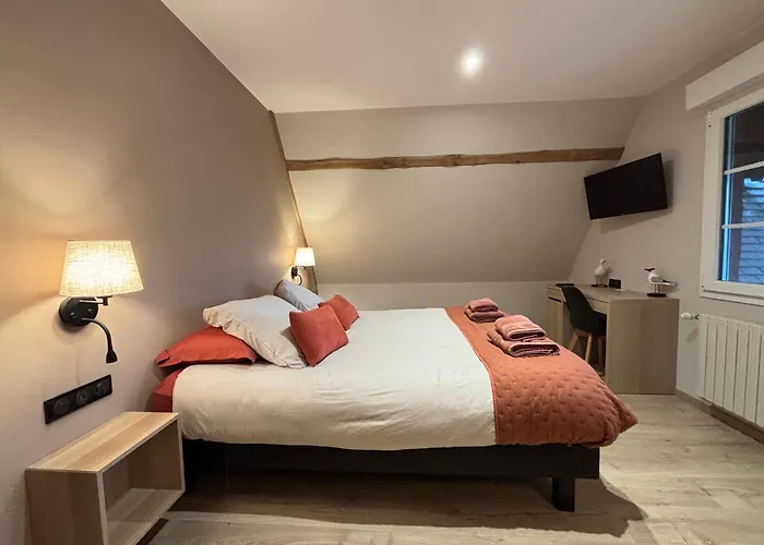 Chant Des Mouettes Maison Renovee Spacieuse Confort Grand Jardin Belle Terrasse Amenagee Parking 8 Personnes 4 Sdb 5 Wc A 10 Mn A Pied De La En Bessin Tous Commerces Restaurants Proche Omaha *