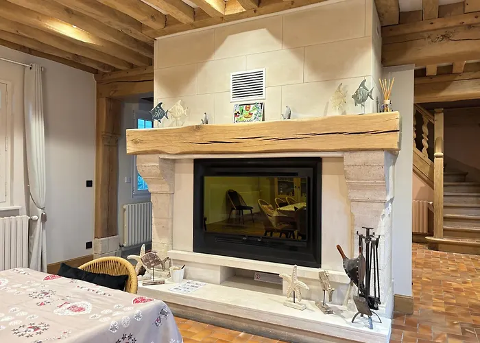 بيت للعطل Chant Des Mouettes Maison Renovee Spacieuse Confort Grand Jardin Belle Terrasse Amenagee Parking 8 Personnes 4 Sdb 5 Wc A 10 Mn A Pied De La En Bessin Tous Commerces Restaurants Proche Omaha بورت-أون-بيسين-هوباين