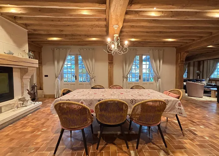 Chant Des Mouettes Maison Renovee Spacieuse Confort Grand Jardin Belle Terrasse Amenagee Parking 8 Personnes 4 Sdb 5 Wc A 10 Mn A Pied De La En Bessin Tous Commerces Restaurants Proche Omaha بيت للعطل